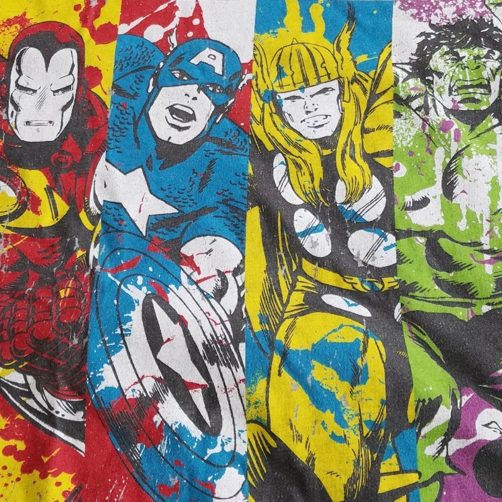 NEW! MARVEL T-SHIRT XLT - Picture 1 of 4